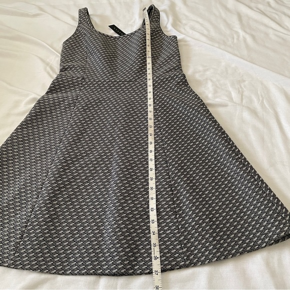 NWT Theory 10 Circuit Knit Grey ‘Trekana’ Dress ~ Fit & Flare Business Cocktail - Picture 8 of 11